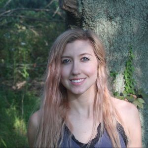 Meet your Posher, Lauren